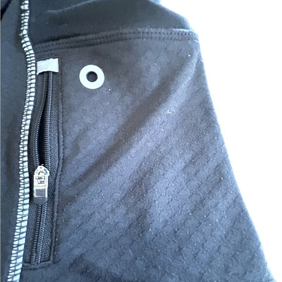 Athleta Longsleeve Heatzone Running Shirt -  Size L - Picture 6 of 11